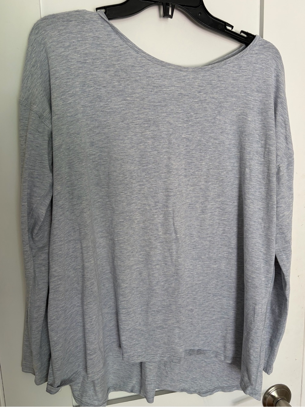 38. Size Large LULULEMON Heathered Grey-Blue Longsleeve With Back Cross Detail